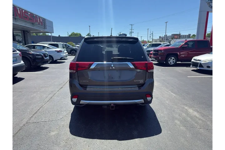 $10995 : Mitsubishi Outlander 2016 AW image 7
