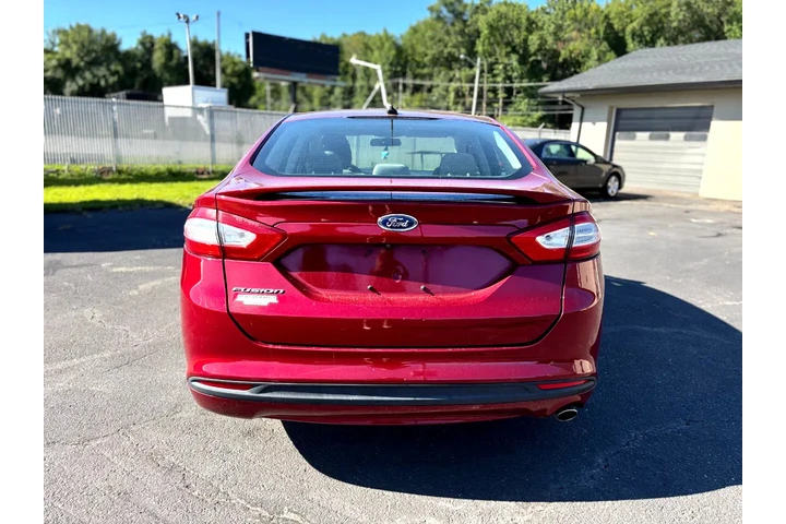 $9995 : 2016 Fusion image 3