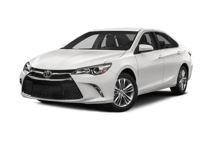 $17825 : Toyota Camry 2017 XSE 4dr Se image 1