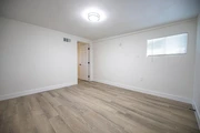 $900 : Esta fabulosa casa renovada thumbnail
