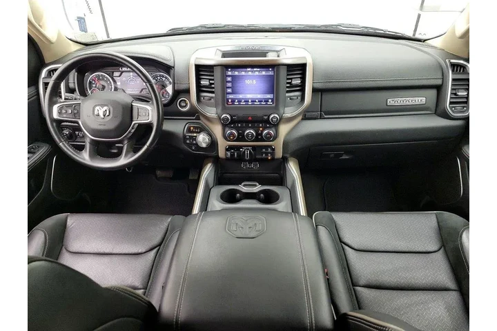 $37998 : Ram 1500 2021 4x4 Laramie 4d image 9