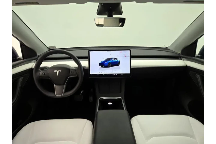 $32998 : Tesla Model Y 2023 AWD Long image 9