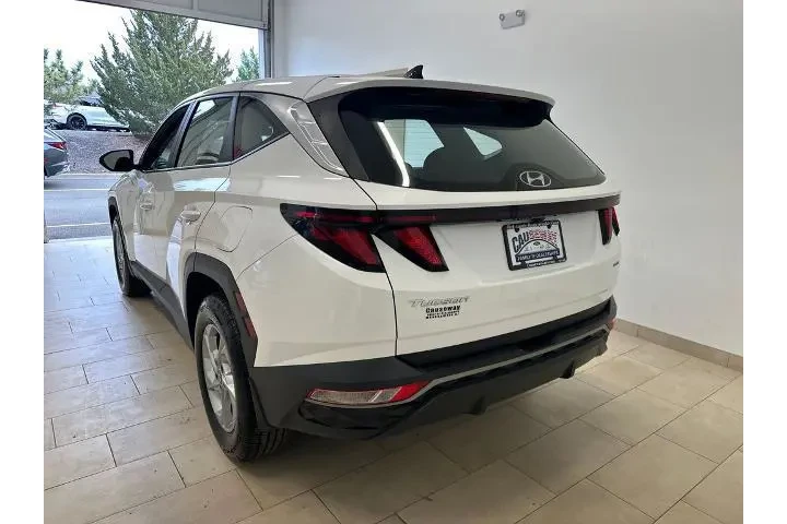 $18793 : Hyundai TUCSON 2023 AWD SE 4 image 5