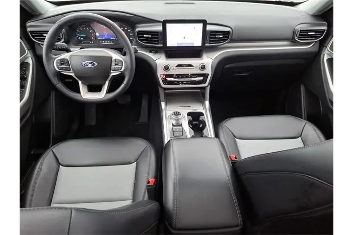 $38850 : Ford Explorer 2023 AWD XLT 4 image 10