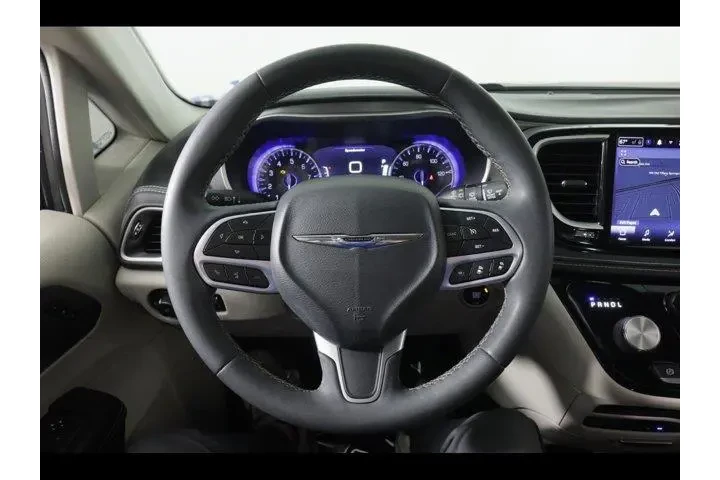 $23875 : Chrysler Pacifica 2022 Touri image 10