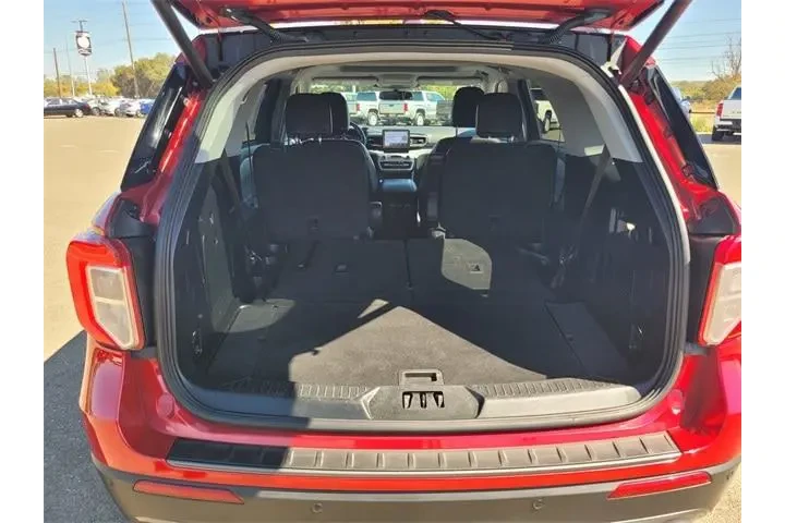 $27066 : Ford Explorer 2022 AWD XLT 4 image 8