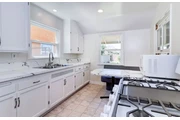 $2000 : 2 Bedroom House in South LA thumbnail