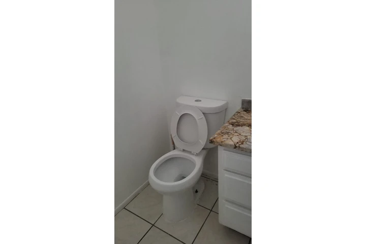 $1400 : Casita pequeña adosada image 6