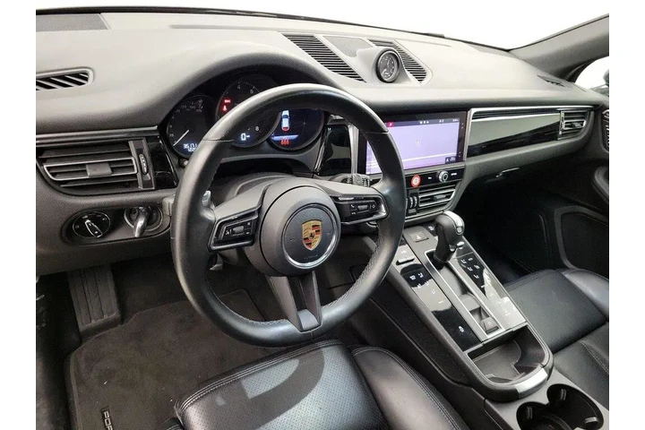 $39998 : Porsche Macan 2022 AWD 4dr S image 9