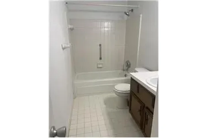 $2250 : Rental property with 3 bedro image 9