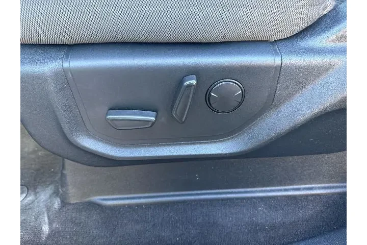 $30786 : Ford F-150 2019 4x4 XLT 4dr image 7