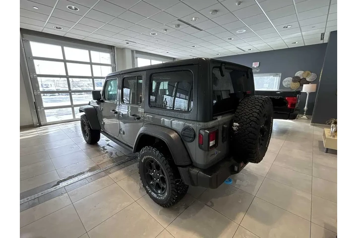 $26849 : Jeep Wrangler 2023 4x4 Willy image 5