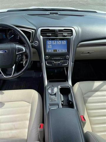 $15900 : 2017 FORD FUSION2017 FORD FUS image 10