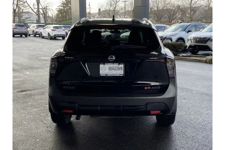 $21107 : Nissan Kicks 2025 AWD SR 4dr image 6