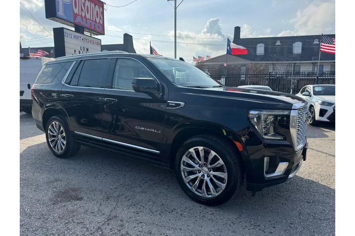 2021 GMC Yukon Denali 2WD image 3