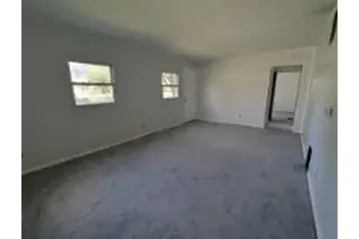 $1400 : Rental property with 3 bedro image 10