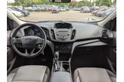 $12975 : 2018 Escape SE thumbnail