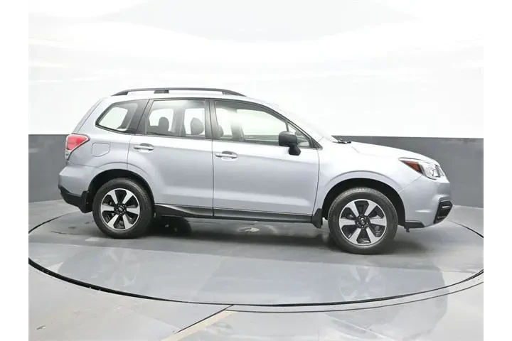 $13317 : Subaru Forester 2017 AWD 2.5 image 8