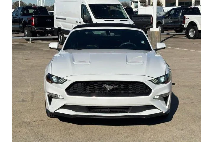 $15575 : Ford Mustang 2020 EcoBoost P image 8