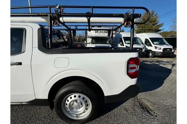 $32700 : Ford Maverick 2025 AWD XLT 4 image 9