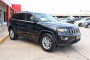$19688 : 2018 Grand Cherokee Laredo E thumbnail
