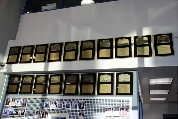 $27997 : GMC Sierra 1500 2017 4x4 SLE image 8