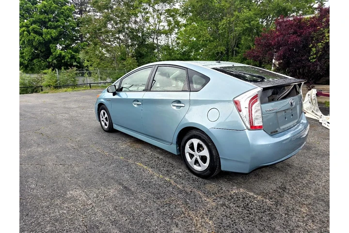 $6990 : 2013 Prius Prius III image 4