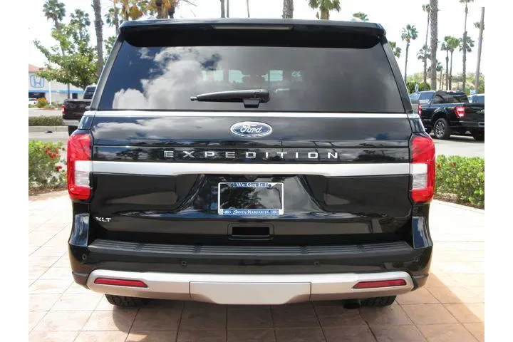 $39520 : Ford Expedition 2022 4x2 XLT image 3