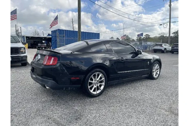 $9481 : Ford Mustang 2010 V6 2dr Fas image 2