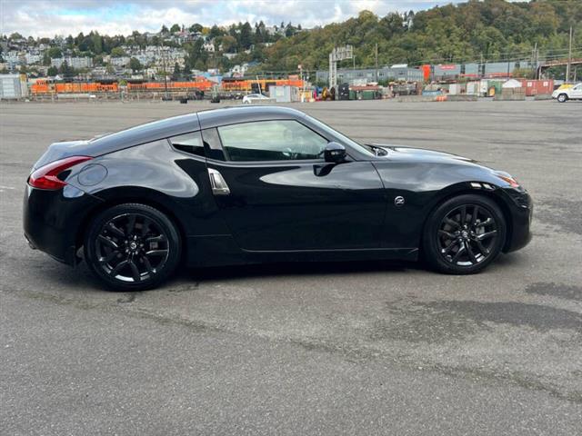 $25888 : 2018 370Z image 10