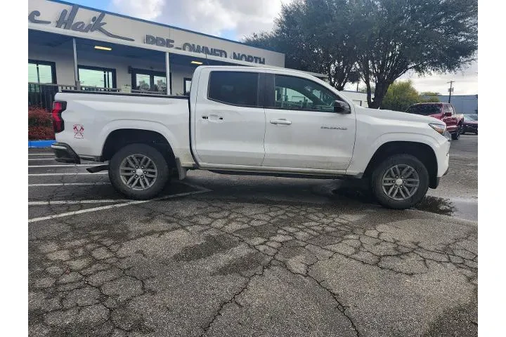 $29697 : Chevrolet Colorado 2024 4x2 image 2