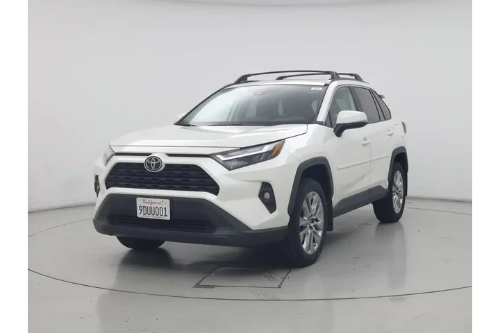 $30998 : Toyota RAV4 2022 XLE Premium image 4