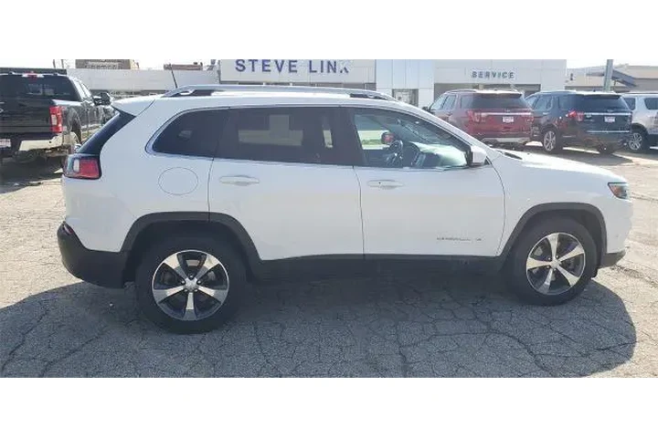 $15900 : Jeep Cherokee 2019 4x4 Limit image 1