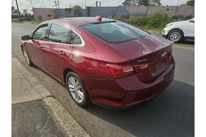 $499 : 2017 Malibu image 5