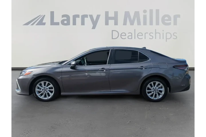 $23958 : Toyota Camry 2023 LE 4dr Sed image 2