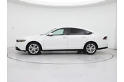 $25998 : Honda Accord 2024 LX 4dr Sed thumbnail