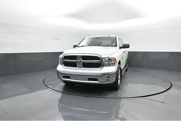 $23736 : Ram 1500 Classic 2020 4x4 Tr image 3