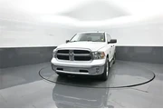 $23736 : Ram 1500 Classic 2020 4x4 Tr thumbnail