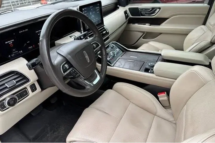 $25469 : Lincoln Navigator 2018 4x4 R image 10