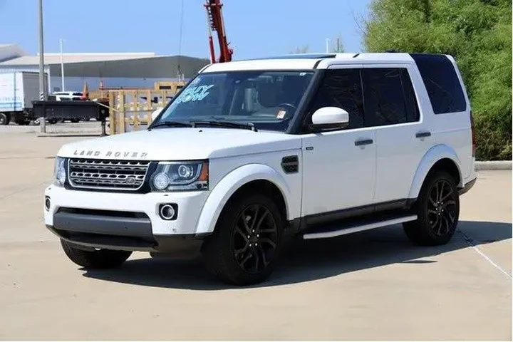 $13724 : Land Rover LR4 2016 AWD HSE image 3