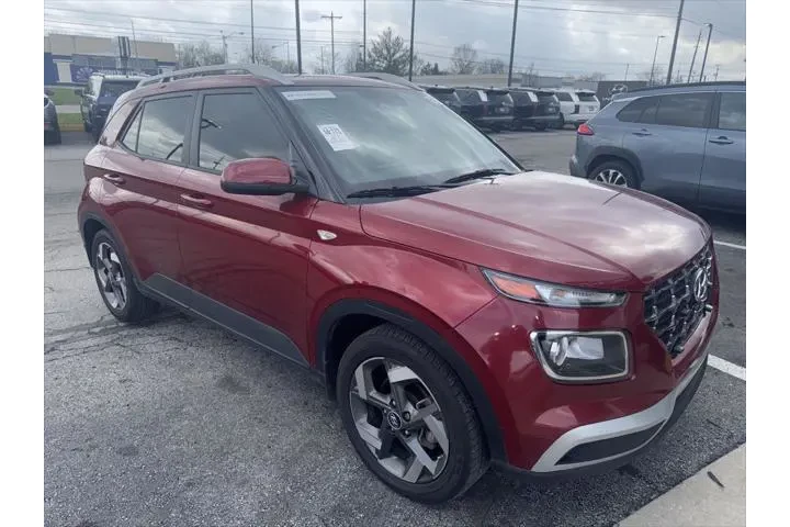 $14977 : Hyundai VENUE 2024 SEL 4dr C image 5