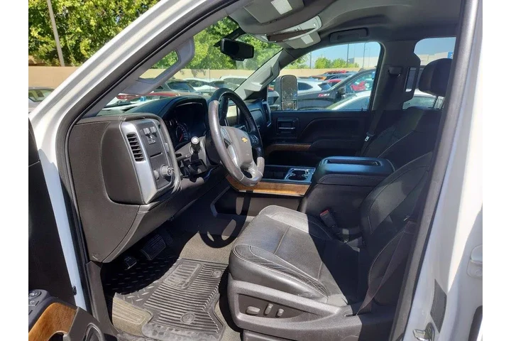 $34998 : Chevrolet Silverado 3500HD 2 image 10