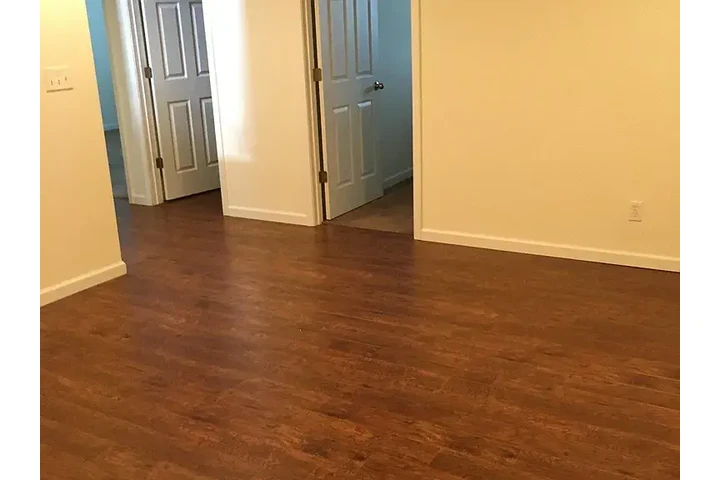 $1200 : Rent image 3