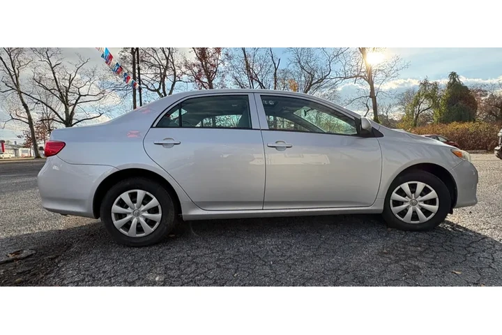 $7999 : 2010 Corolla image 3
