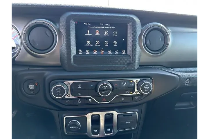 $25950 : Jeep Wrangler 2022 4x4 Sport image 9