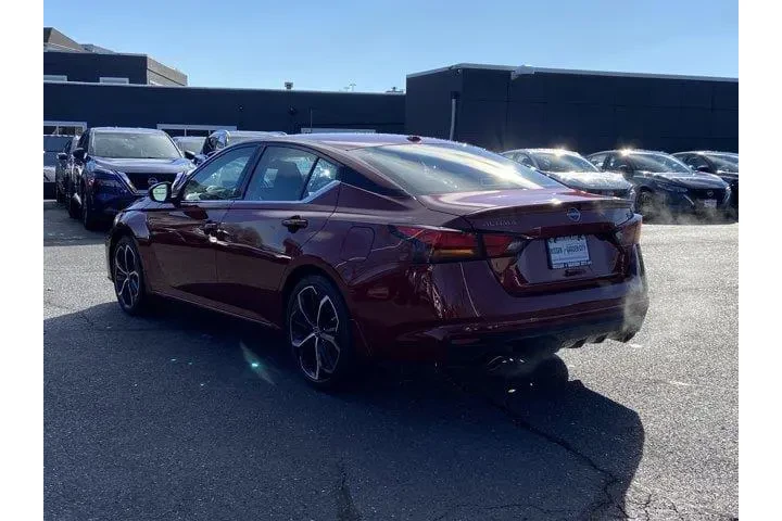 $23050 : Nissan Altima 2025 2.5 SR 4d image 6