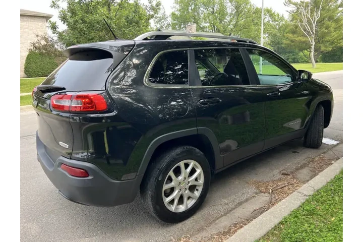 $6997 : 2015 Cherokee Latitude image 7