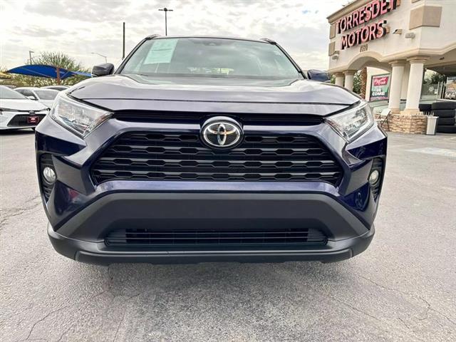 $26995 : Pre-Owned 2020 RAV4 XLE Premi image 3