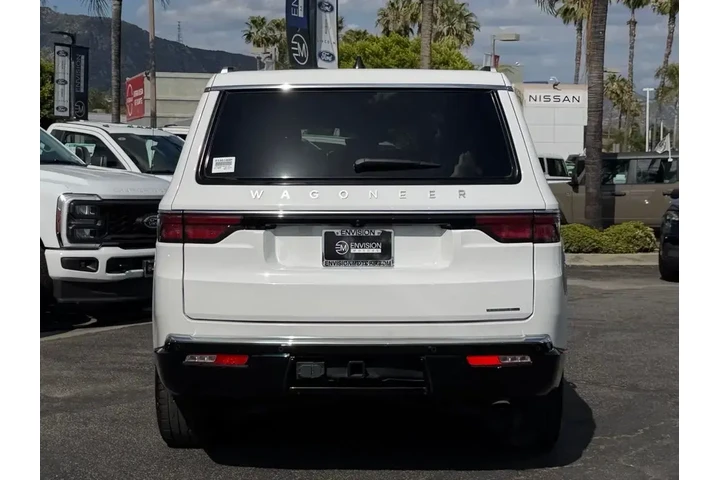 $38995 : Jeep Wagoneer 2024 4x2 Serie image 7