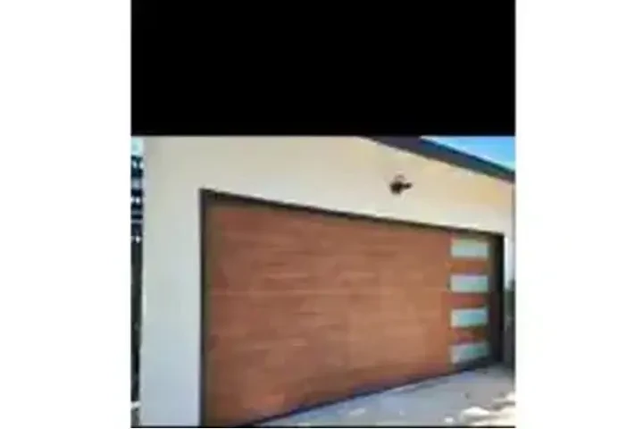 🔨GARAGE DOOR REPAIR👈 image 3